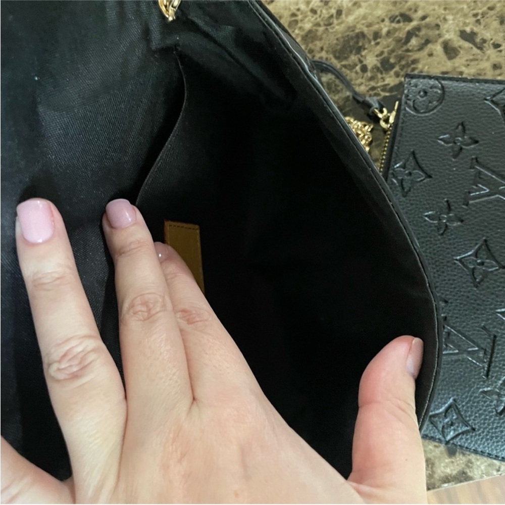 Black Women's Crossbody Bag